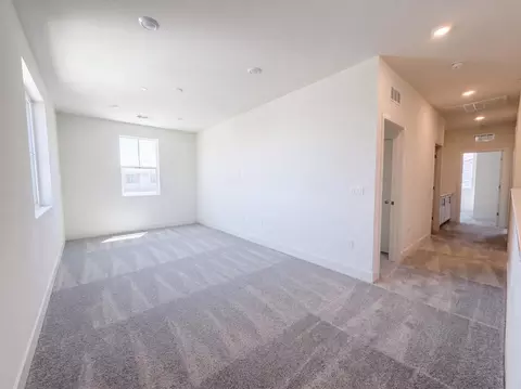 Bedroom - 5699 Kusnick Ave, Tracy, CA 95377 photo 2 of 12