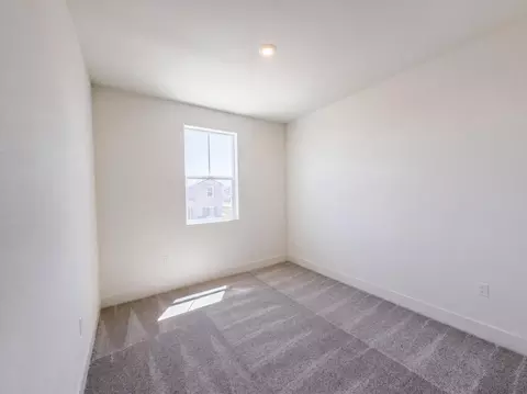 Bedroom - 5699 Kusnick Ave, Tracy, CA 95377 photo 6 of 12
