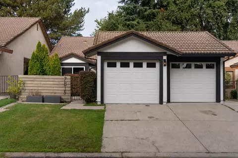 7815 Shimmer River Ln, Citrus Heights, CA 95610