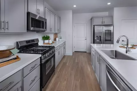 Kitchen - 3311 Cascade Dr, Manteca, CA 95337 photo 2 of 2