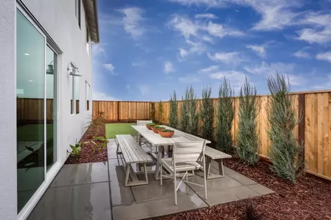 Exterior - 3311 Cascade Dr, Manteca, CA 95337 photo 2 of 3