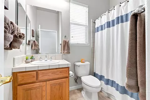 Bath - 217 Rock Ridge Ln, Copperopolis, CA 95228 photo 2 of 2