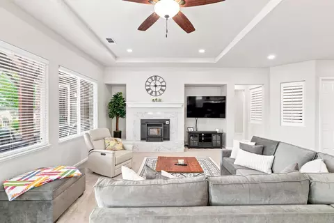 Living - 217 Rock Ridge Ln, Copperopolis, CA 95228 photo 3 of 3