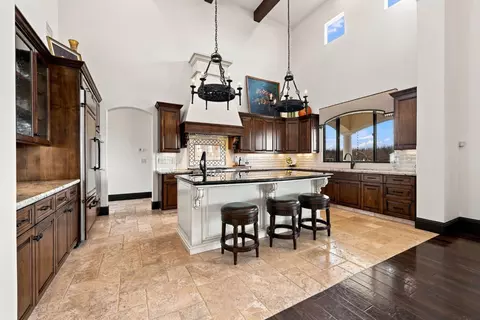 Kitchen - 9250 Orr Rd, Galt, CA 95632 photo 1 of 10