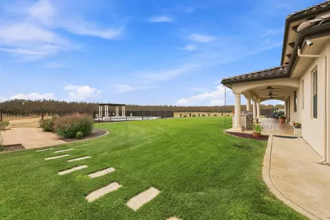 Exterior - 9250 Orr Rd, Galt, CA 95632 photo 12 of 30