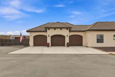 Exterior - 9250 Orr Rd, Galt, CA 95632 photo 5 of 30