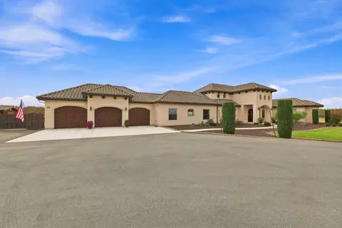 Exterior - 9250 Orr Rd, Galt, CA 95632 photo 4 of 30