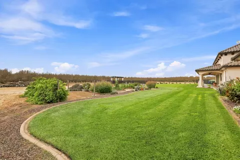 Exterior - 9250 Orr Rd, Galt, CA 95632 photo 15 of 30