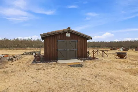 Exterior - 9250 Orr Rd, Galt, CA 95632 photo 17 of 30