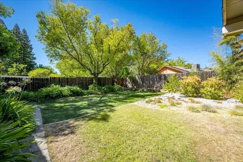 Exterior - 5545 Arcadia Ave, Loomis, CA 95650 photo 11 of 23