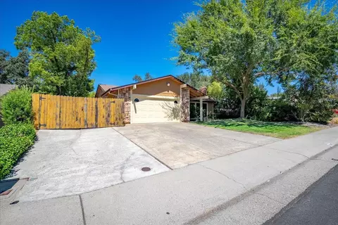 Exterior - 5545 Arcadia Ave, Loomis, CA 95650 photo 4 of 23