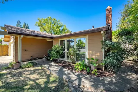 Exterior - 5545 Arcadia Ave, Loomis, CA 95650 photo 5 of 23