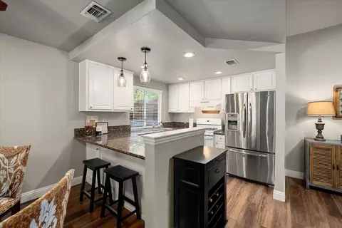 Kitchen - 5545 Arcadia Ave, Loomis, CA 95650 photo 1 of 2