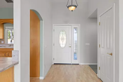 Entry Way - 90 Edelweiss Ln, Applegate, CA 95703 photo 3 of 5
