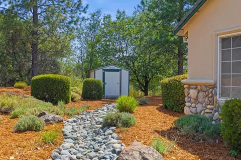 Exterior - 90 Edelweiss Ln, Applegate, CA 95703 photo 27 of 39