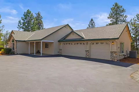 Exterior - 90 Edelweiss Ln, Applegate, CA 95703 photo 5 of 39