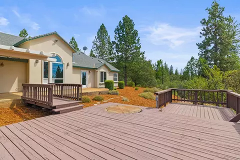 Exterior - 90 Edelweiss Ln, Applegate, CA 95703 photo 12 of 39