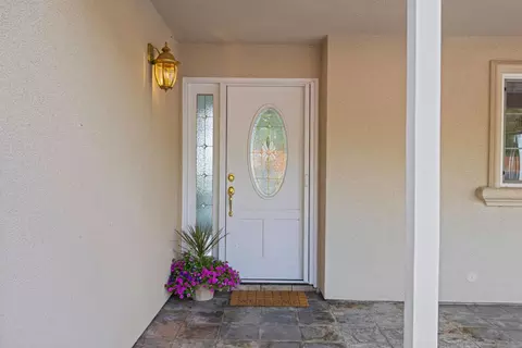 Entry Way - 90 Edelweiss Ln, Applegate, CA 95703 photo 1 of 5