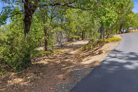 Exterior - 90 Edelweiss Ln, Applegate, CA 95703 photo 25 of 39