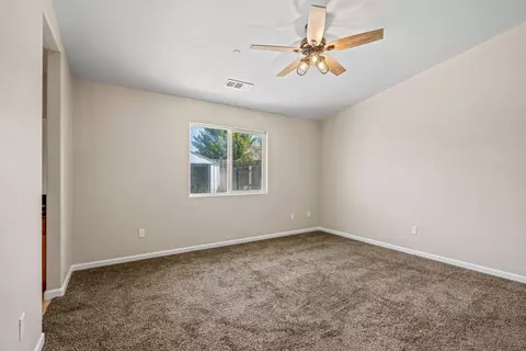 Bedroom - 7462 Wren Dr, Winton, CA 95388 photo 3 of 6