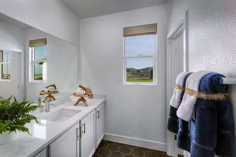 Bath - 3303 Cascade Dr, Manteca, CA 95337 photo 2 of 3