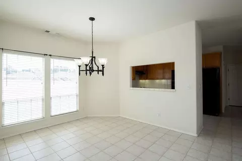 Living - 1500 Scenic Dr #23, Modesto, CA 95355 photo 11 of 11