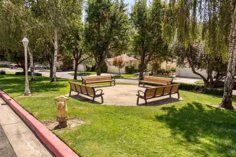View/Area - 1500 Scenic Dr #23, Modesto, CA 95355 photo 2 of 2