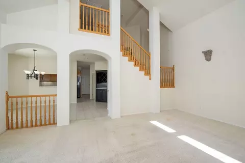 Living - 1500 Scenic Dr #23, Modesto, CA 95355 photo 6 of 11