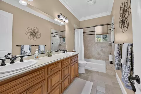 Bath - 2690 Taylor Rd, Penryn, CA 95663 photo 3 of 5
