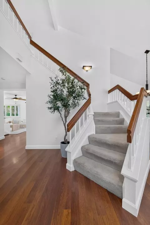 Entry Way - 157 Raleigh Ct, Hercules, CA 94547 photo 2 of 9