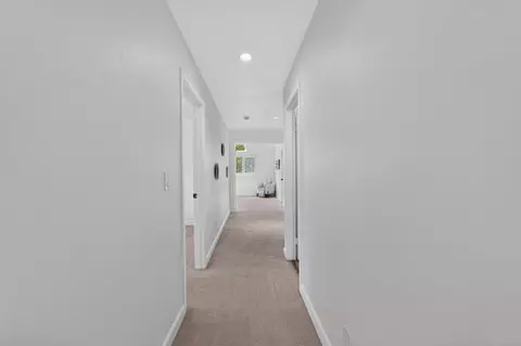 Entry Way - 157 Raleigh Ct, Hercules, CA 94547 photo 8 of 9