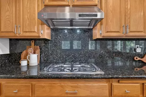 Kitchen - 157 Raleigh Ct, Hercules, CA 94547 photo 3 of 4