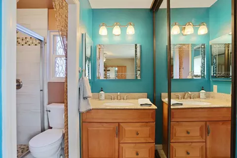 Bath - 1900 Alegre Dr, Tracy, CA 95376 photo 3 of 4