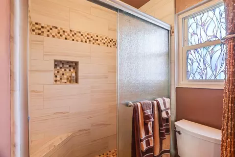 Bath - 1900 Alegre Dr, Tracy, CA 95376 photo 4 of 4
