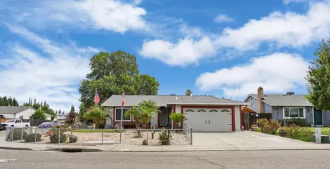 Exterior - 1900 Alegre Dr, Tracy, CA 95376 photo 1 of 11
