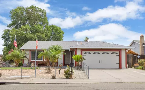 Exterior - 1900 Alegre Dr, Tracy, CA 95376 photo 2 of 11