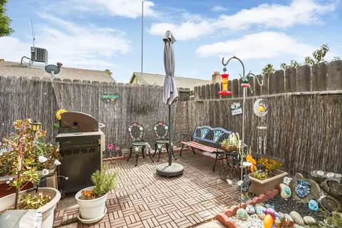 Exterior - 1900 Alegre Dr, Tracy, CA 95376 photo 6 of 11