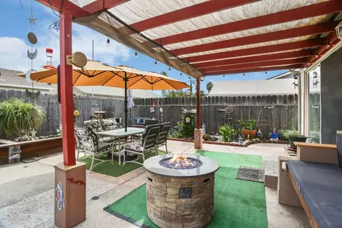 Exterior - 1900 Alegre Dr, Tracy, CA 95376 photo 9 of 11