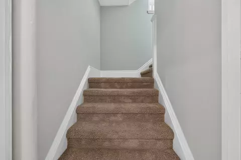 Entry Way - 14 S Rose St, Lodi, CA 95240 photo 2 of 3