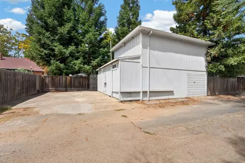 Exterior - 14 S Rose St, Lodi, CA 95240 photo 12 of 12