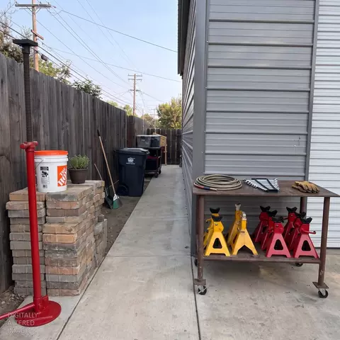 Exterior - 409 Severin Ave, Modesto, CA 95354 photo 11 of 12