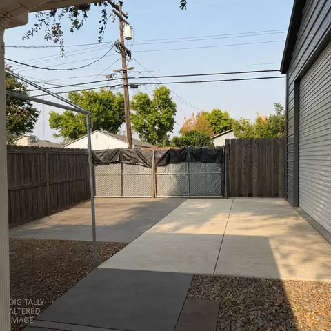 Exterior - 409 Severin Ave, Modesto, CA 95354 photo 9 of 12