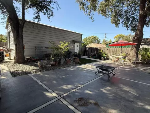 Exterior - 409 Severin Ave, Modesto, CA 95354 photo 7 of 12