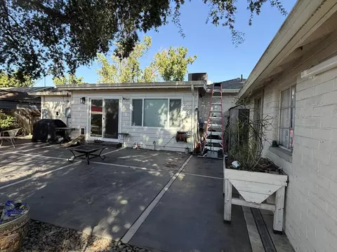 Exterior - 409 Severin Ave, Modesto, CA 95354 photo 5 of 12