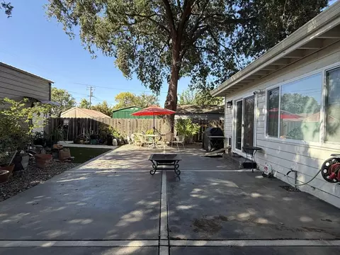 Exterior - 409 Severin Ave, Modesto, CA 95354 photo 4 of 12