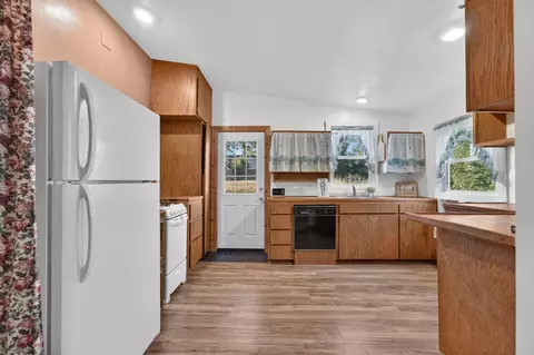 Kitchen - 2341 Persimmon Ln, Newcastle, CA 95658 photo 1 of 4