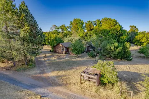 2341 Persimmon Ln, Newcastle, CA 95658