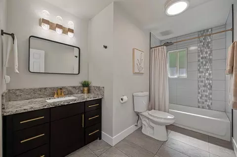 Bath - 4150 Lime Kiln Rd, Placerville, CA 95667 photo 3 of 3