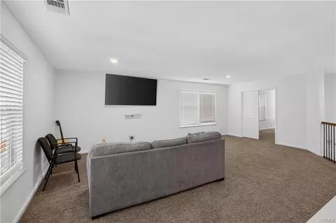 Entry Way - 3063 Bodie, Merced, CA 95341 photo 2 of 4