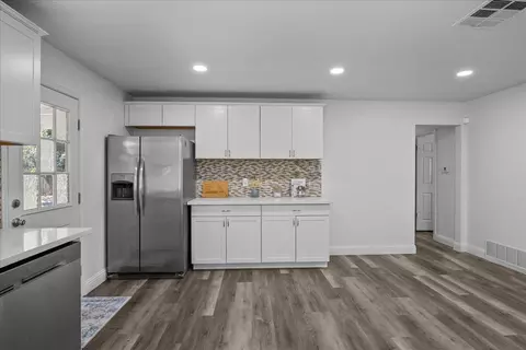 Kitchen - 1820 Serena Ave, Modesto, CA 95355 photo 2 of 4
